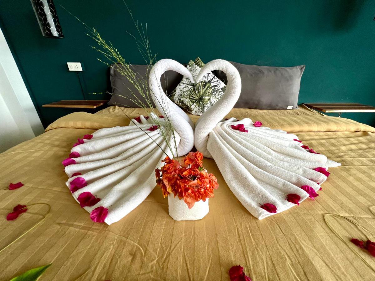 Phangan Padel Club 호텔 반 타이 외부 사진